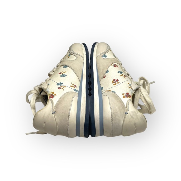 Coach ✽ C142 Runner Running Shoes Sneakers ✽ Chalk Tossed Rose Print ✽ 8.5M ✽ - Picture 11 of 16